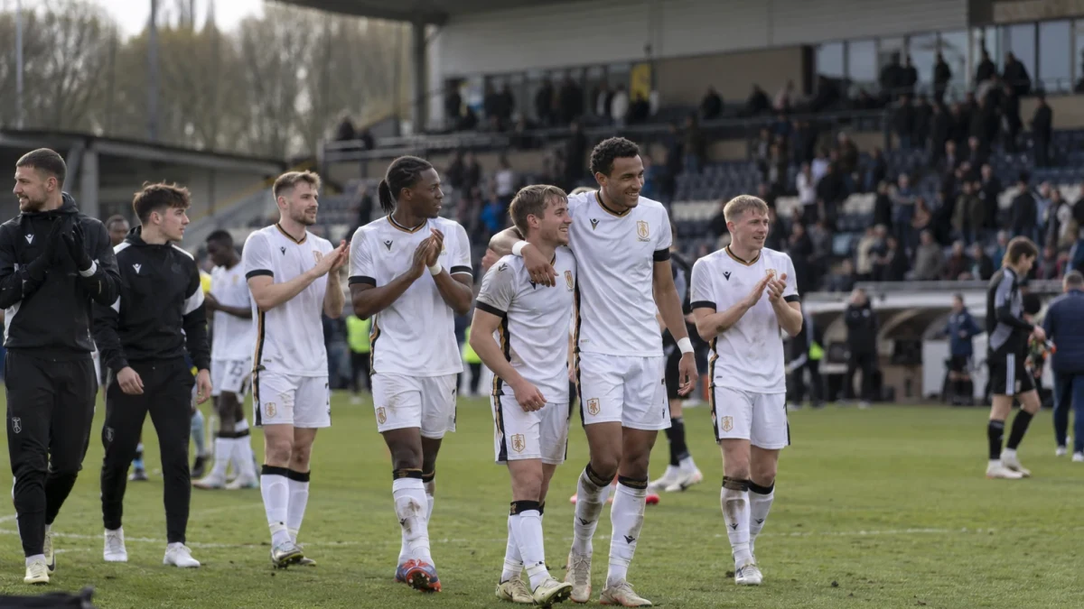 Milton Keynes Dons kvar under strecket efter segerlös start