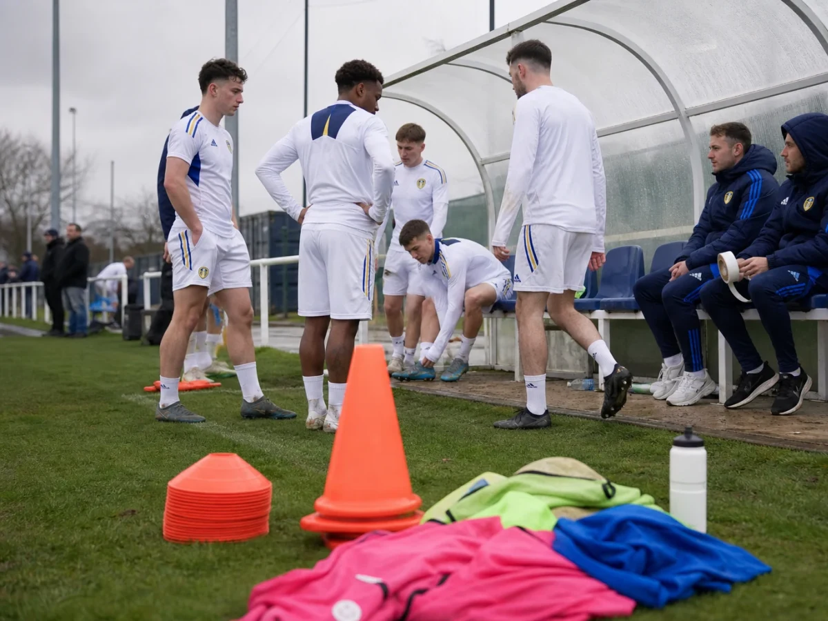 Brenden Aaronson förlänger med Leeds United i tre år