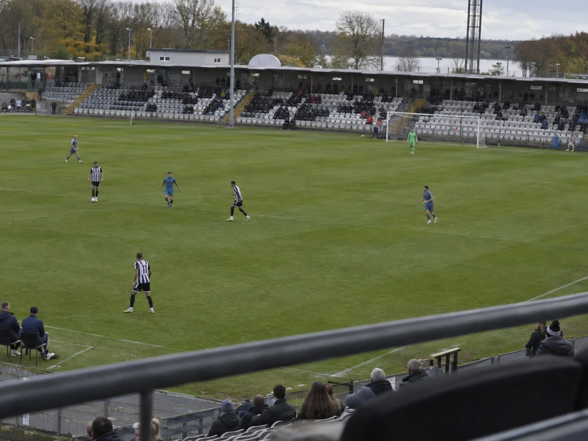 González startar när Newcastle jagar fjärdeplatsen