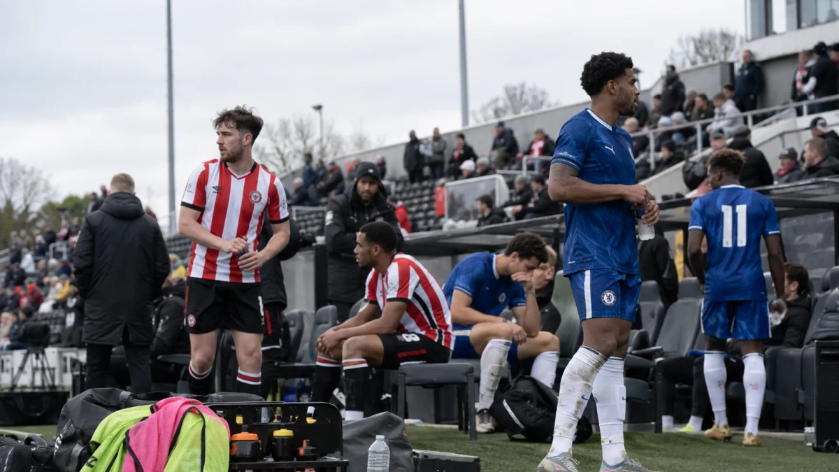 Brentford krossade Chelsea och klev upp som trea